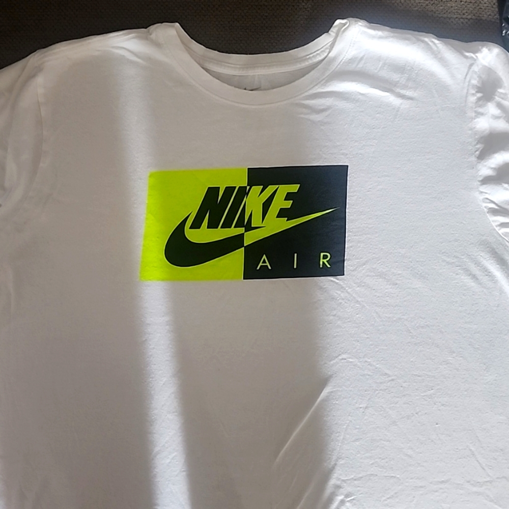 XL men's Nike t shirt